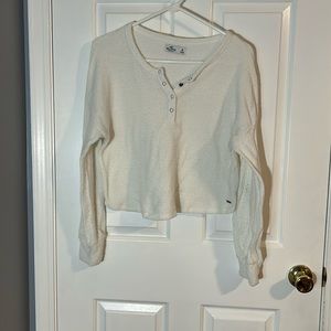 HOLLISTER WHITE HENLEY SHIRT SIZE MEDIUM